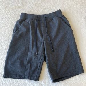 👽 lulu lemon grey mens/womens shorts size small 👽